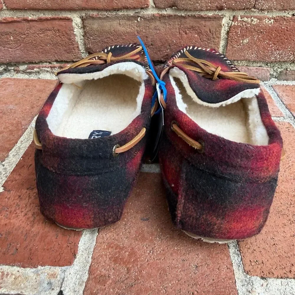 Sperry these slippers